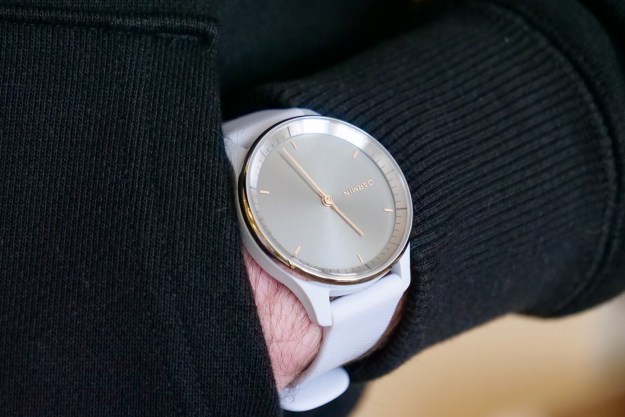 Garmin vivomove Sport Smartwatch with Silicone Band - Ivory Case