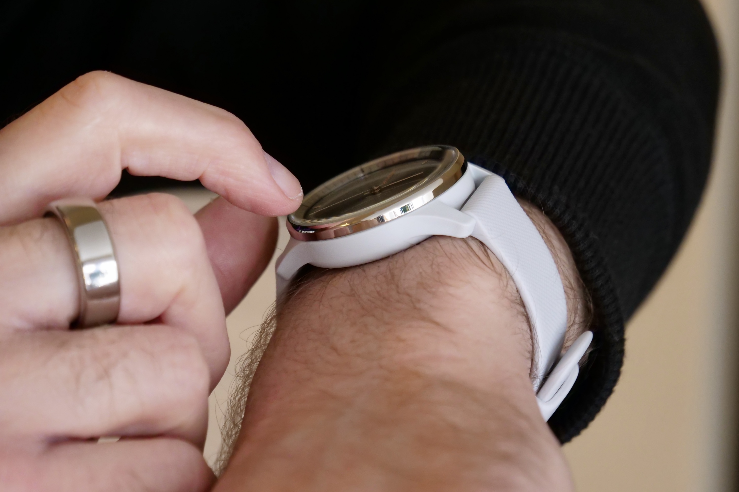 Garmin Vivomove Trend Trends smartwatch a secret the | Digital with review