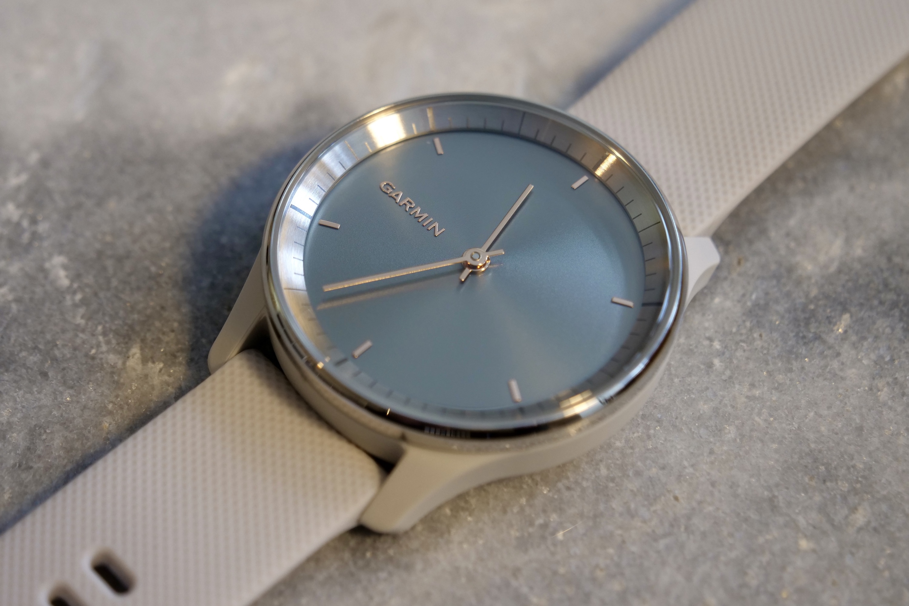 Garmin Vivomove Trend review: the smartwatch with a secret