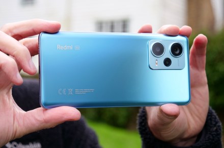 You should pay attention to this cheap, colorful phone with a 200MP camera