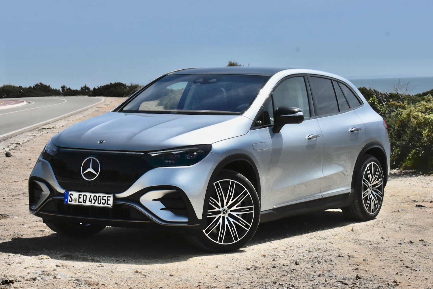 2023 Mercedes-Benz EQE SUV First Drive: EQ Continues | Digital Trends