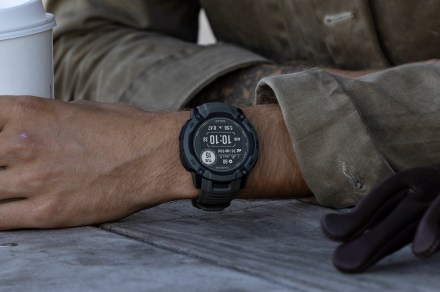 This Garmin solar-charging smartwatch is $100 off today