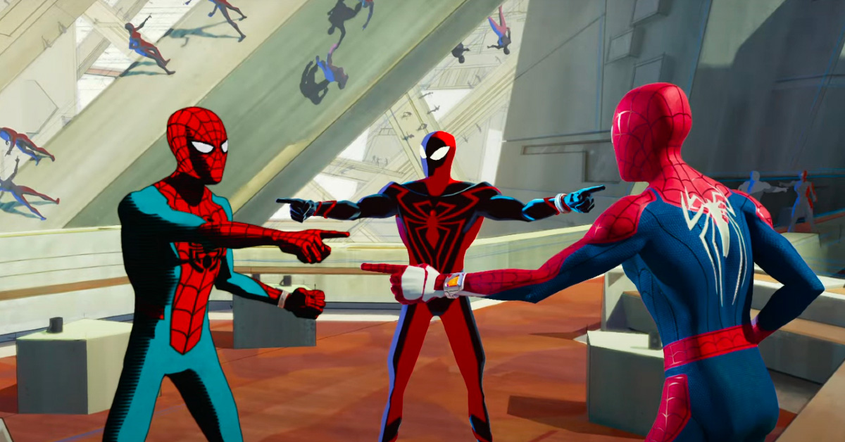 Spider-Men señalando Spiderverse