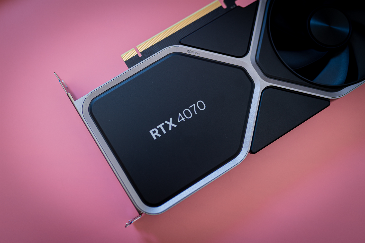 Nvidia RTX 4060 Ti vs. RTX 4070: Nvidia's midrange GPUs