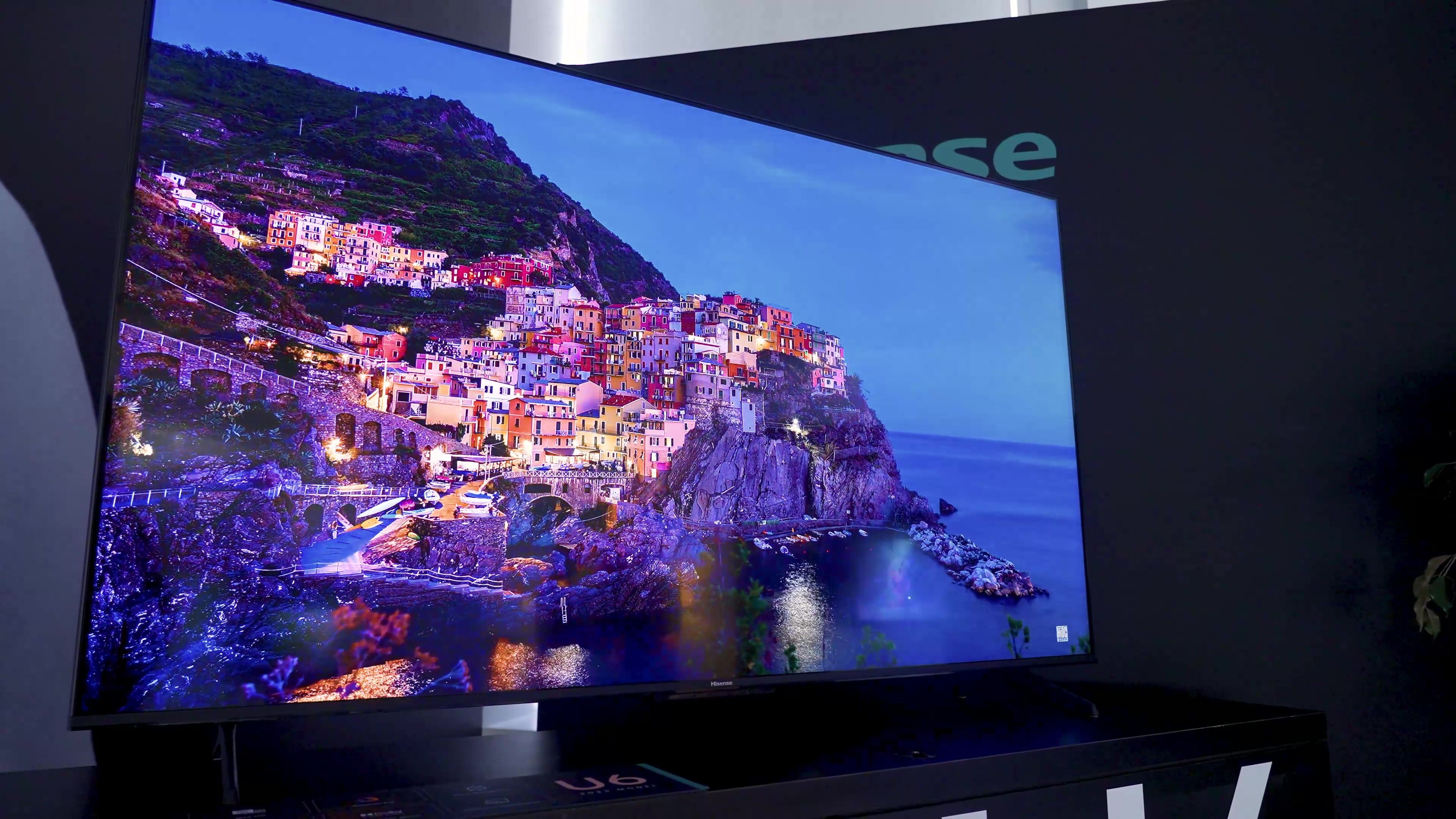 Samsung and Sony 4K TVs can finally copy Philips' brightest feature