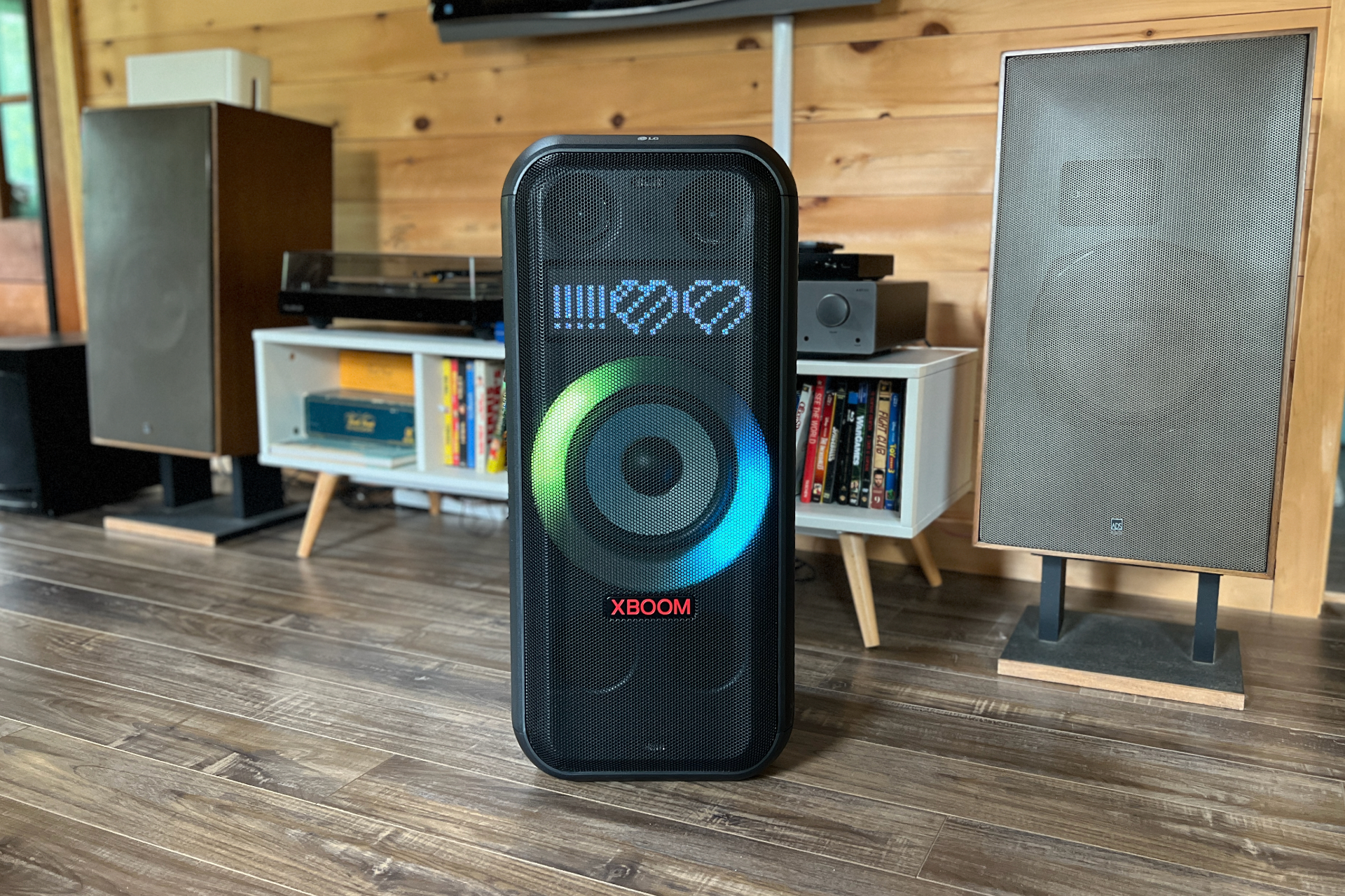 LG XBoom XL7 review: a thunderous party speaker on wheels