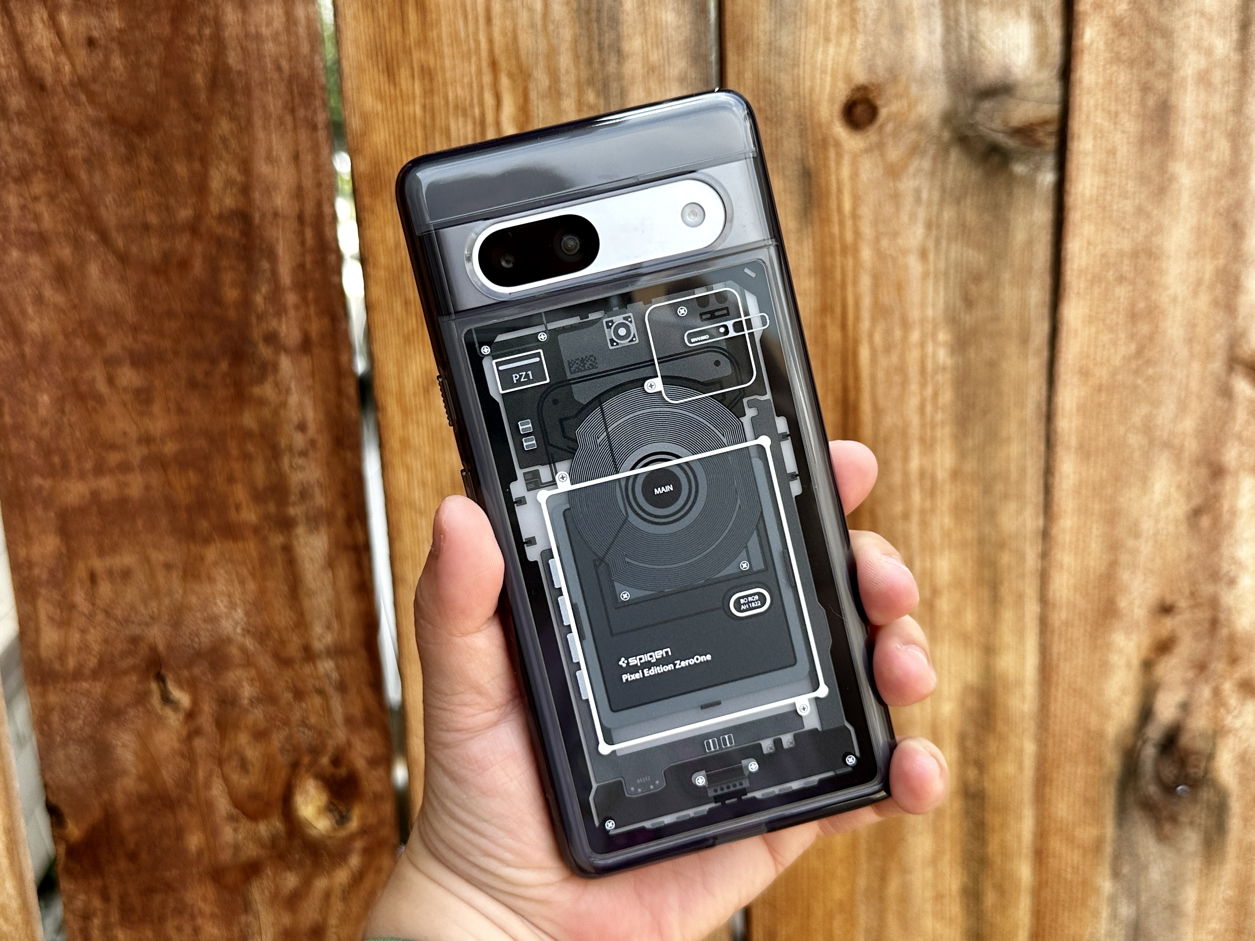 What's the inside of a Pixel 7a look like? This case shows you 