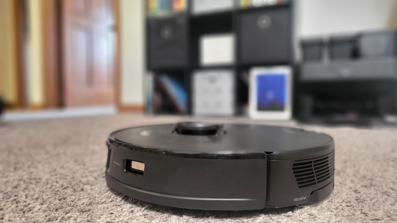 Roborock S7 MaxV Ultra review: This robot cleans everything—even itself