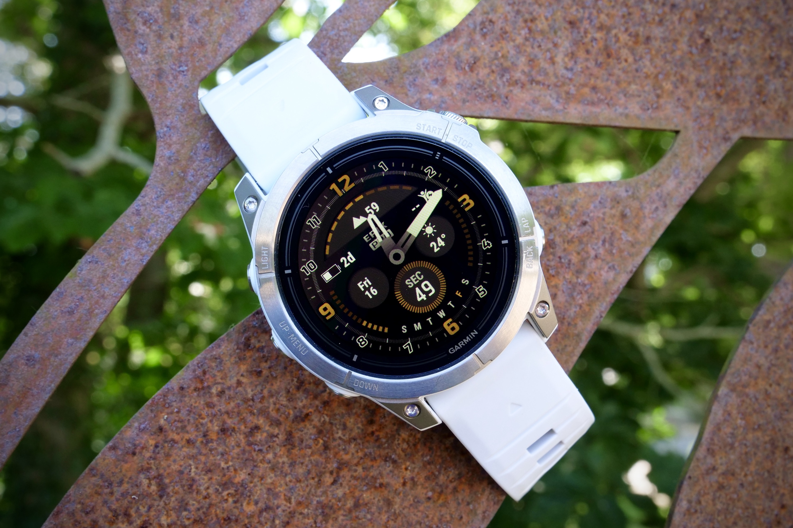 Garmin epix Pro Gen 2 Sapphire Edition 47 mm Smartwatch - Carbon Gray