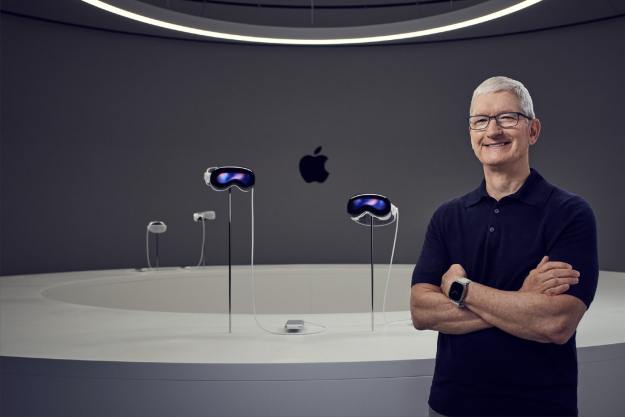 Tim Cook casts doubt on new M2 MacBook Pros in 2022
