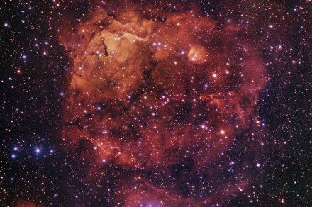 Stunning nebula 15,000 light-years away imaged by VLT Survey Telescope