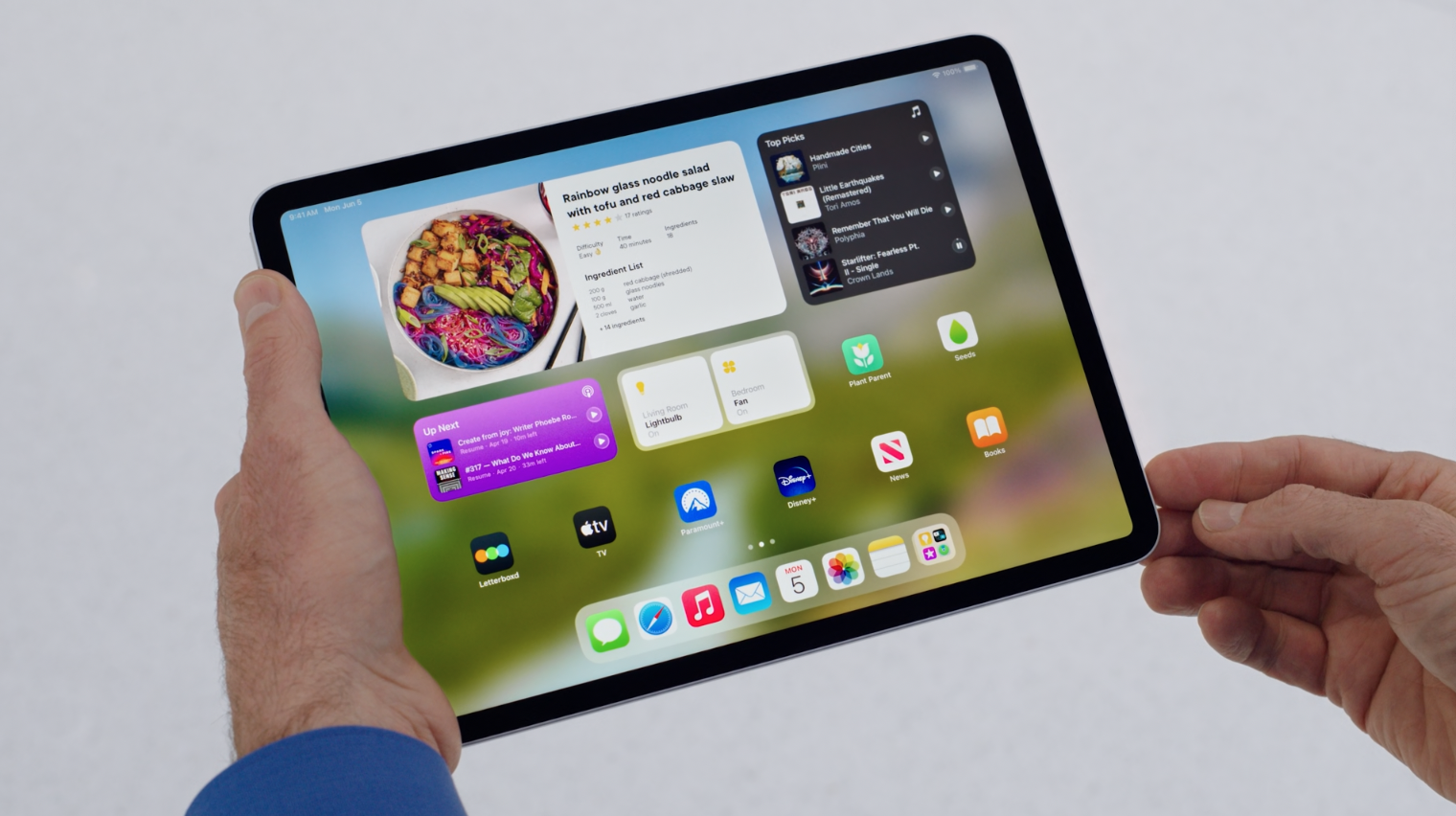 Apple iPad Pro (6th Gen, 2022) Review: Another Minor Update