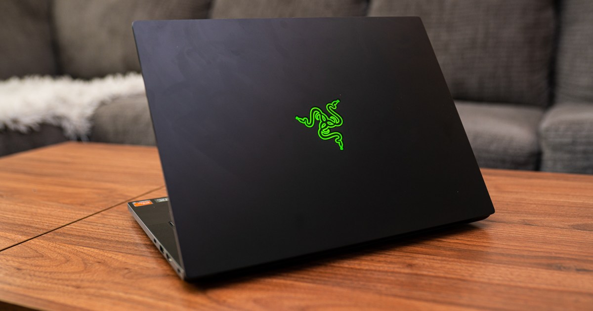 Razer Blade 14 vs. Razer Blade 15: is smaller better?