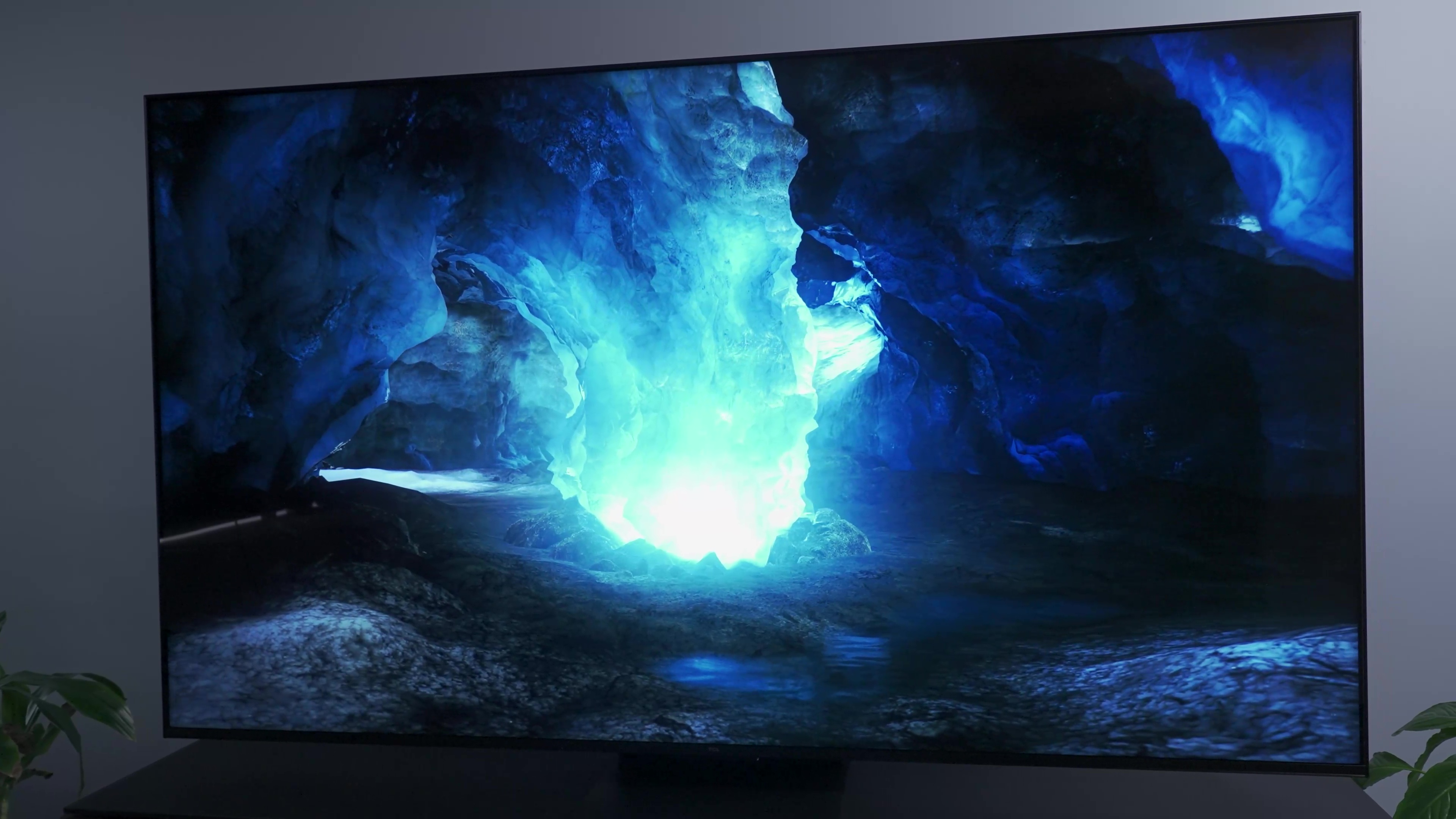 I tested TCL's QM8 4K TV, and it's the brightest TCL mini-LED set yet