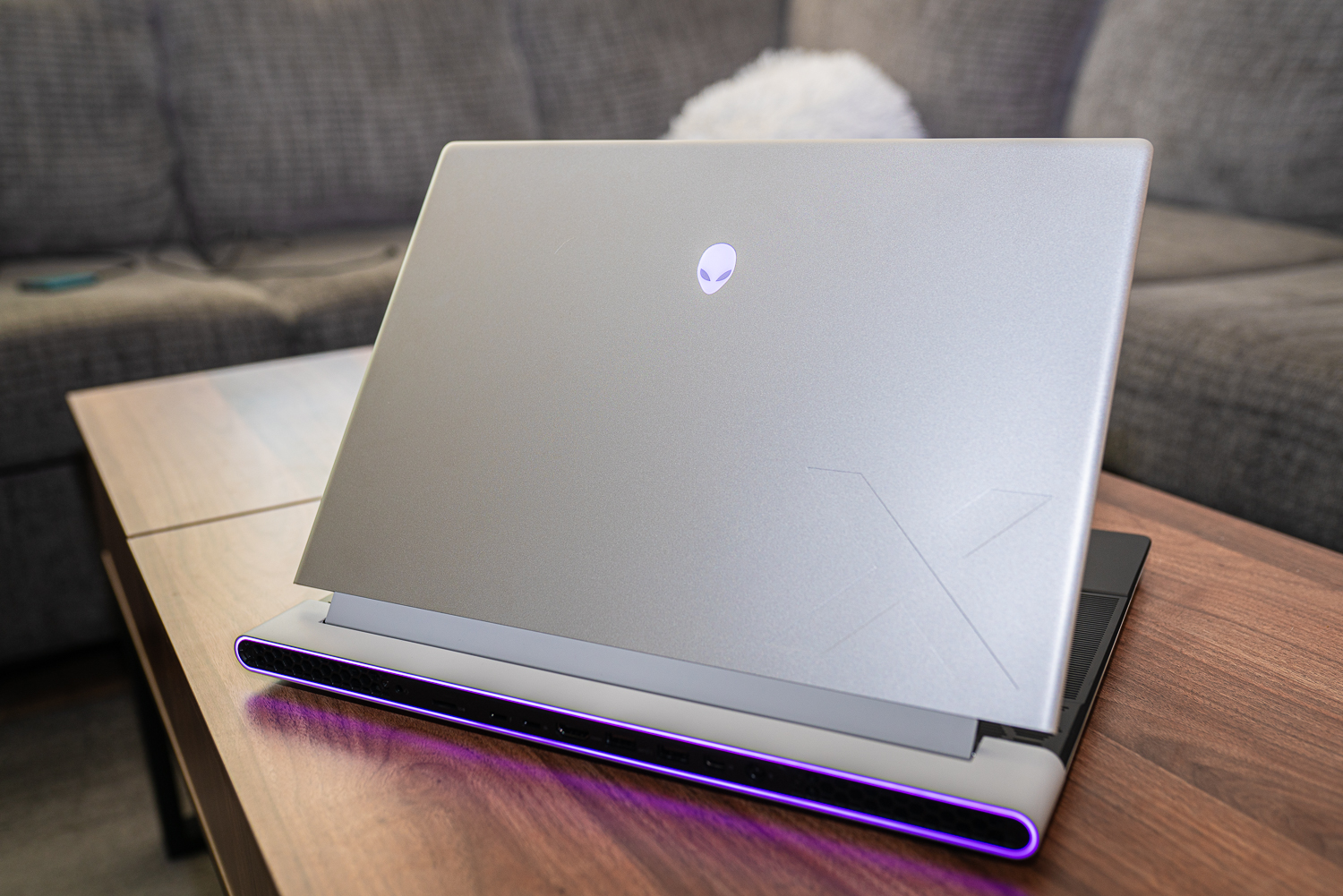 Alienware X16 (2023) Review: Top Gaming Performance but Short Battery