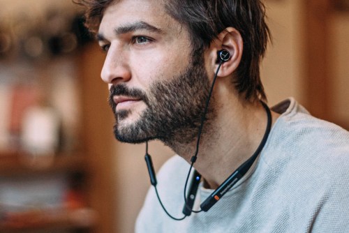 Sony's LinkBuds S are $200 noise-canceling earbuds with Auto Play