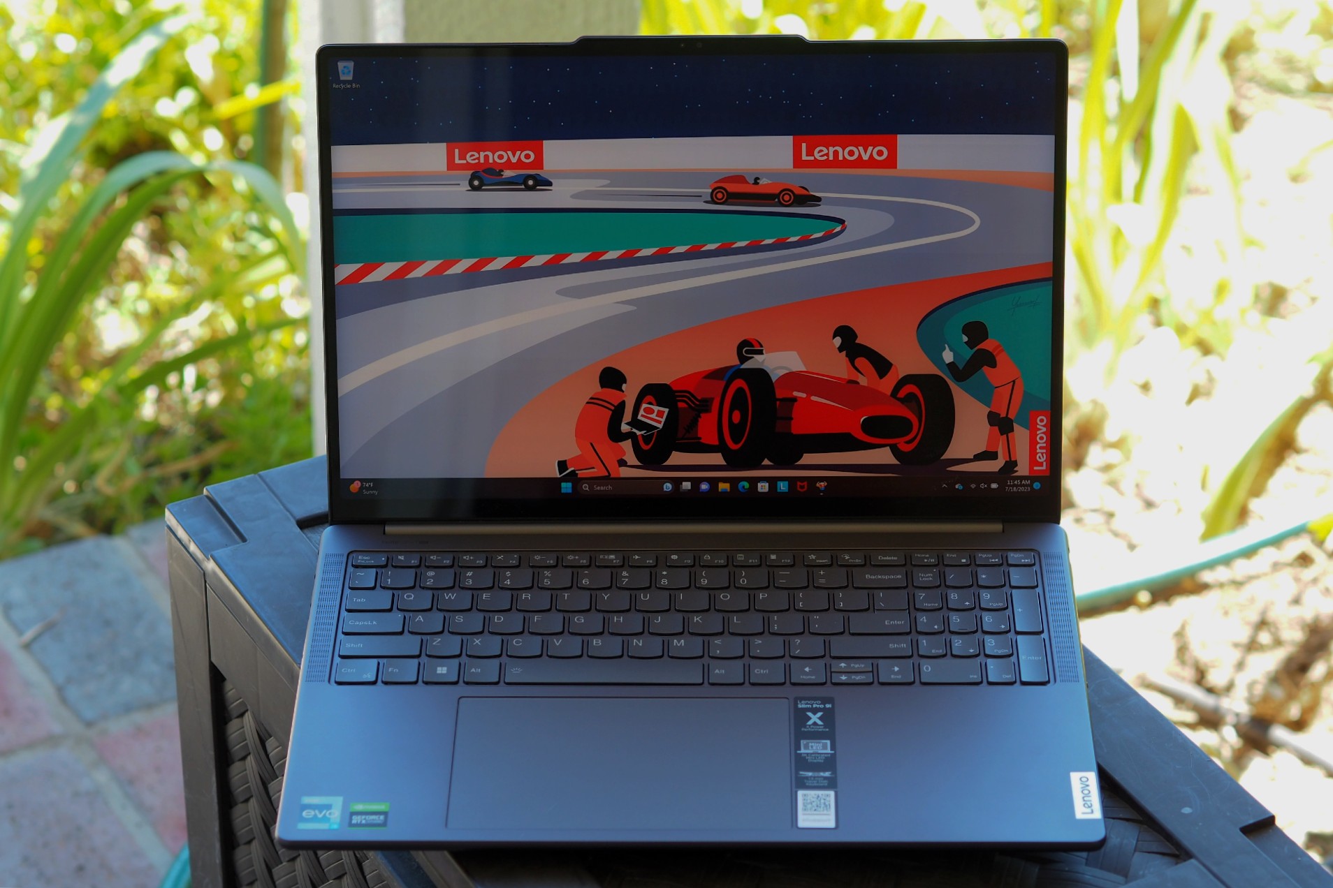 Lenovo Yoga Pro 9i: An almost compact computer for every task