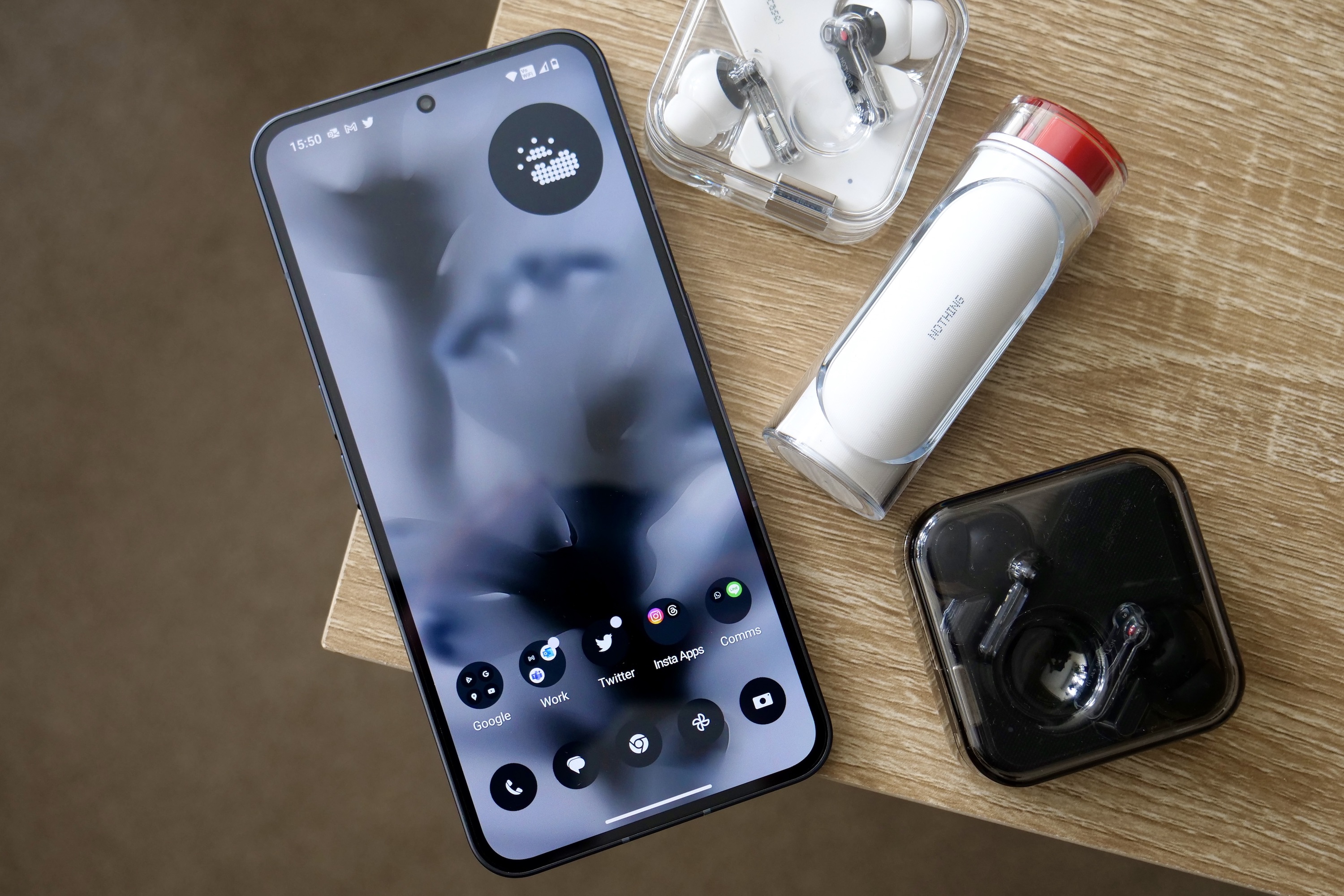 Nothing Phone (2) review: Desing, build quality, handling