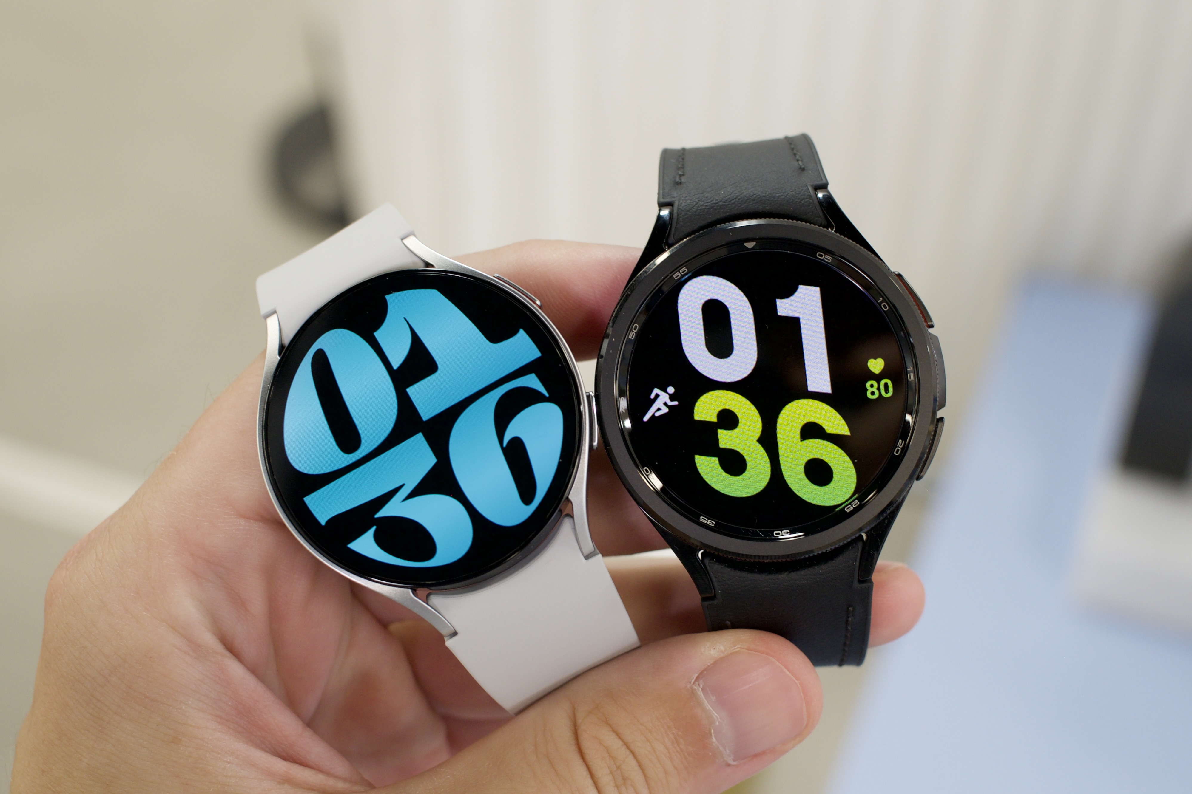 Samsung Galaxy Watch Galaxy Watch 6 Digital | Trends Classic vs. 6