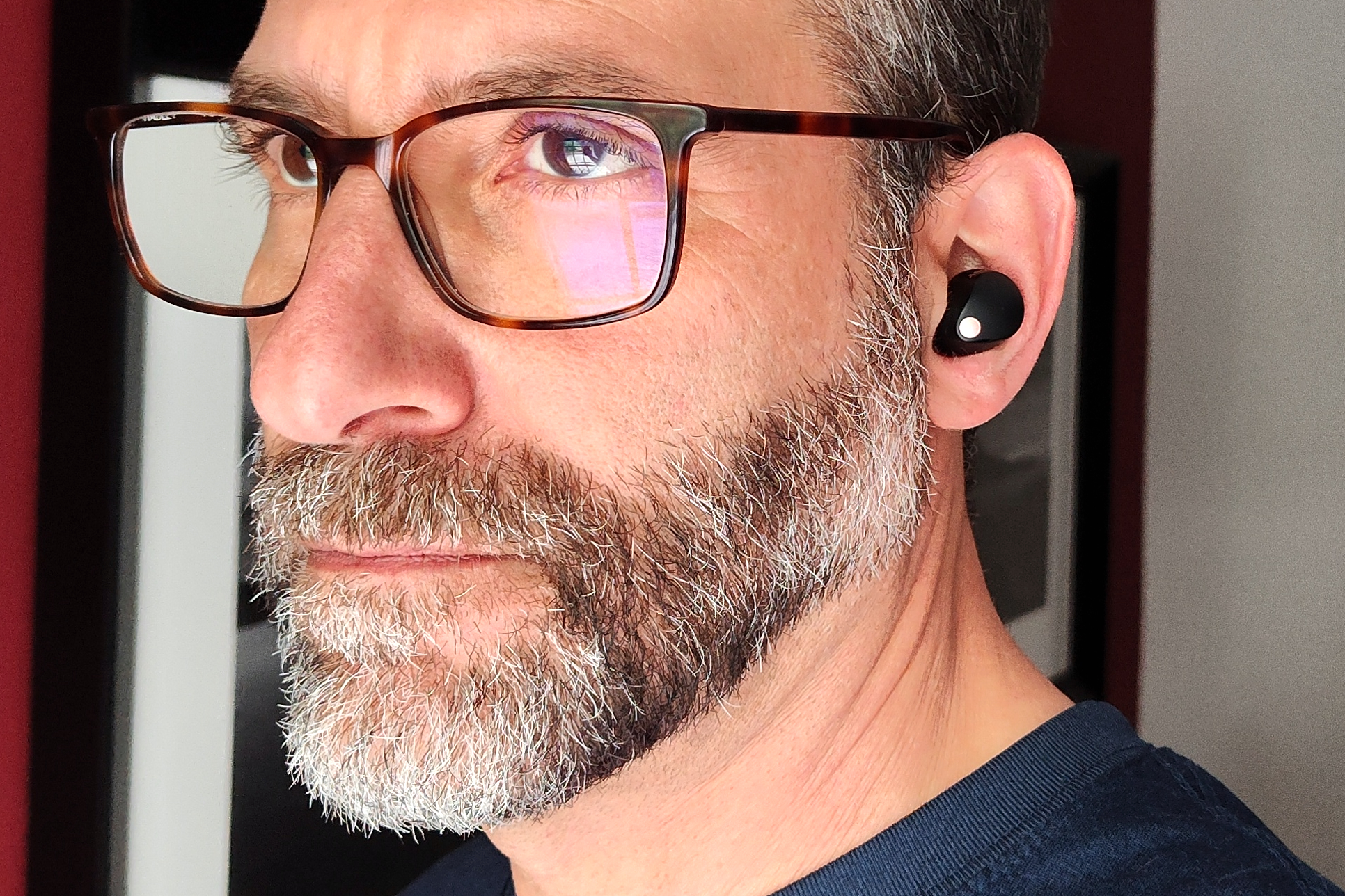 Sony WF-1000XM5 review: smaller, better-fitting earbuds are no longer  outright best, Sony