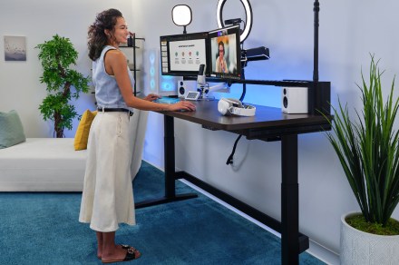 Corsair’s new standing desk might finally tempt me to buy one