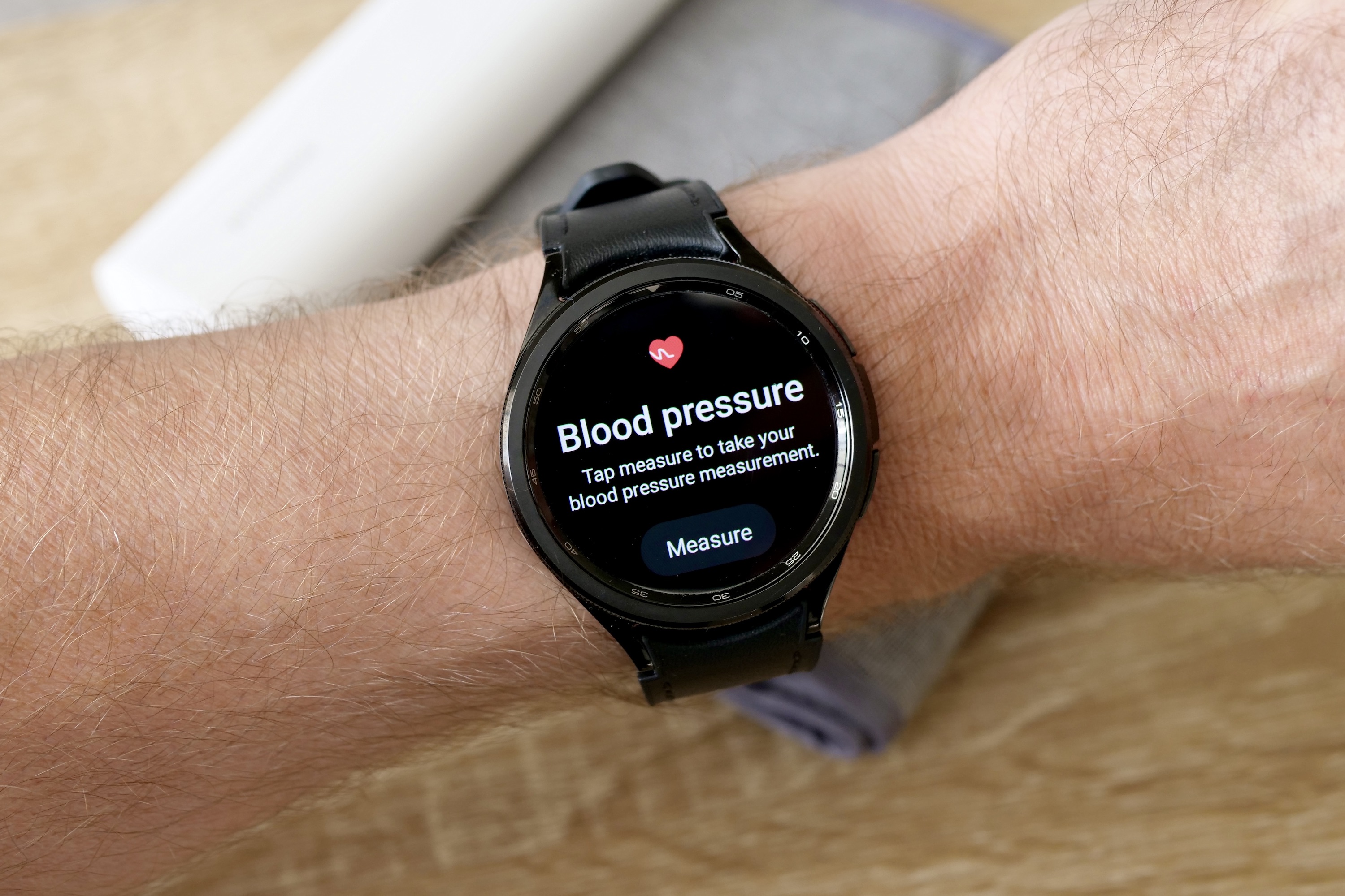 BP Doctor PRO review - A 2-in-1 smartwatch and blood pressure