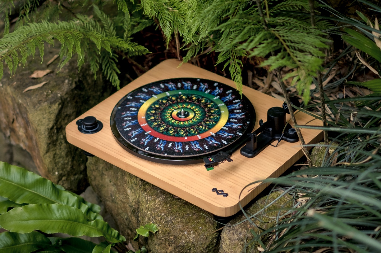 House of Marley goes Lux with its revamped Stir it Up turntable