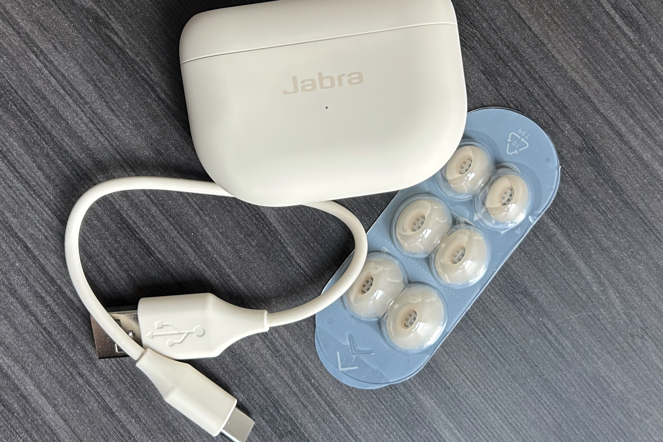 Jabra Elite 10 review: a cheaper, feature-packed alternative to