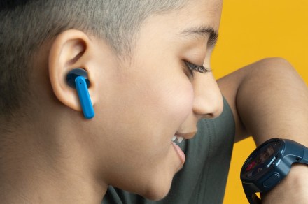 These kids’ earbuds let sound in automatically