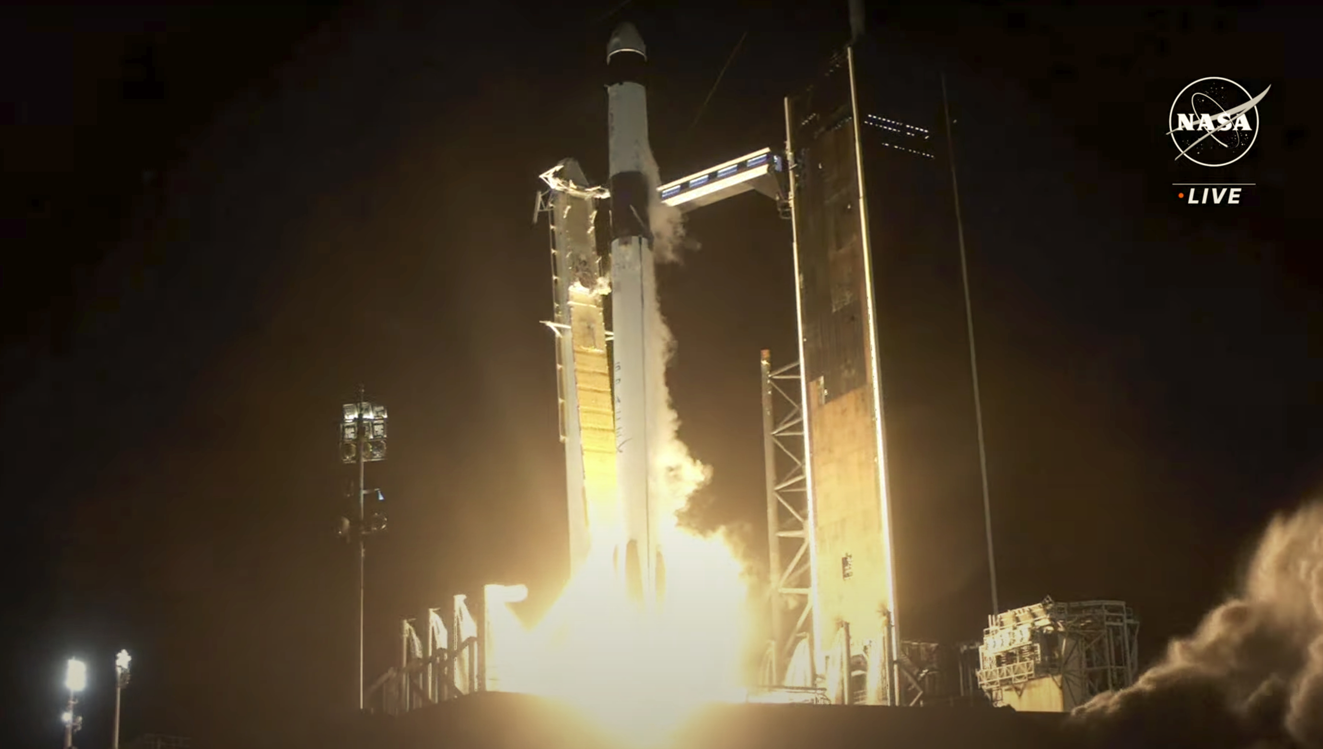 Se lanza un cohete a la Estación Espacial Internacional a las 3:27 am EDT del sábado 26 de agosto desde el Complejo de Lanzamiento 39A en el Centro Espacial Kennedy de la NASA en Florida.