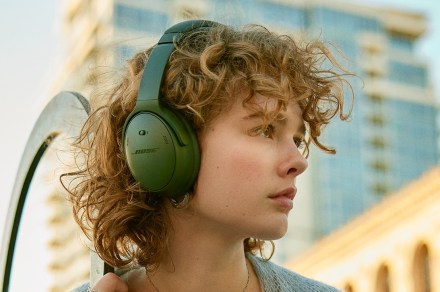 Bose QuietComfort headphones are $100 off right now