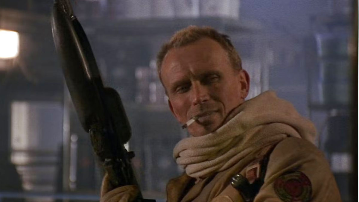 Peter Weller in Screamers.