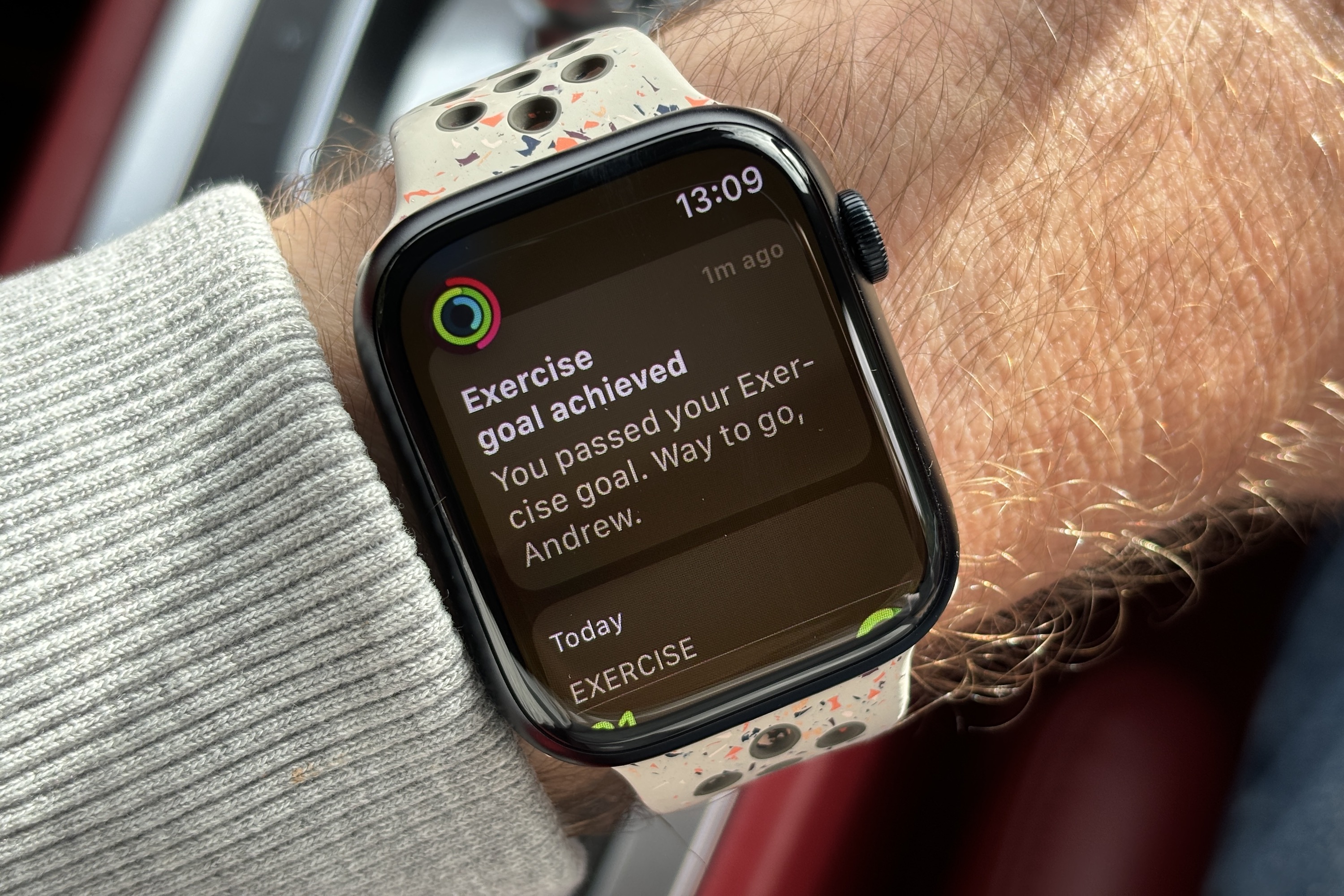 Exercise ring closed alert on the Apple Watch Series 9.
