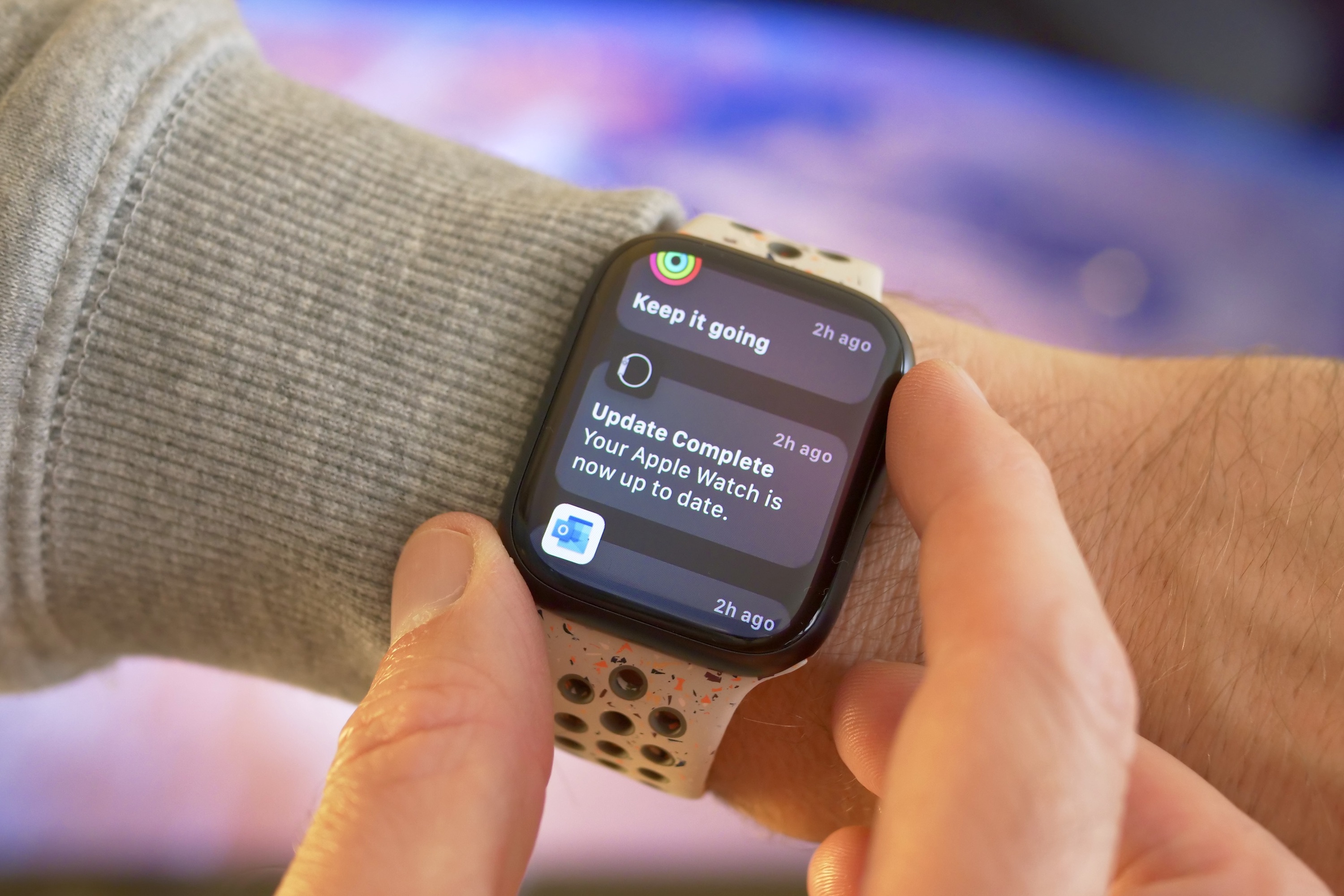 Hands-On: Apple Watch Series 9 Is First-Ever Fully Carbon Neutral Apple  Product