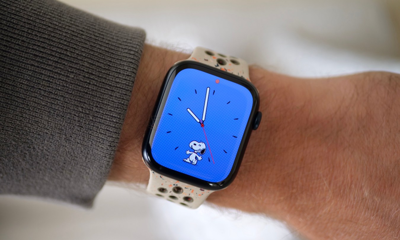 The Apple Watch Series 9 with the Snoopy watch face.