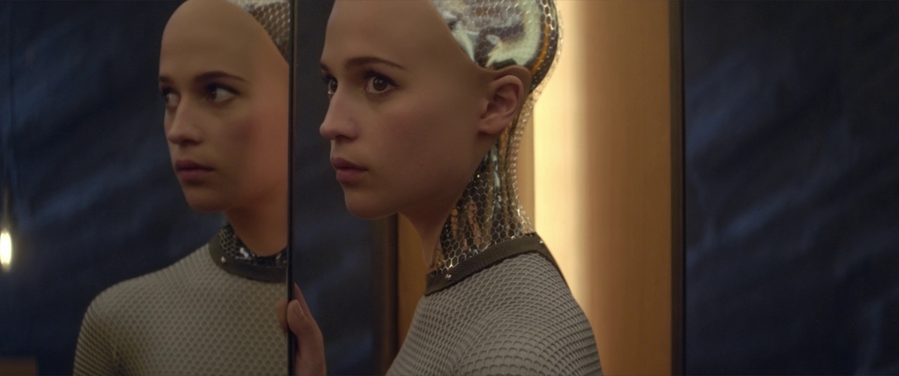 La androide Ava y su reflejo en Ex Machina