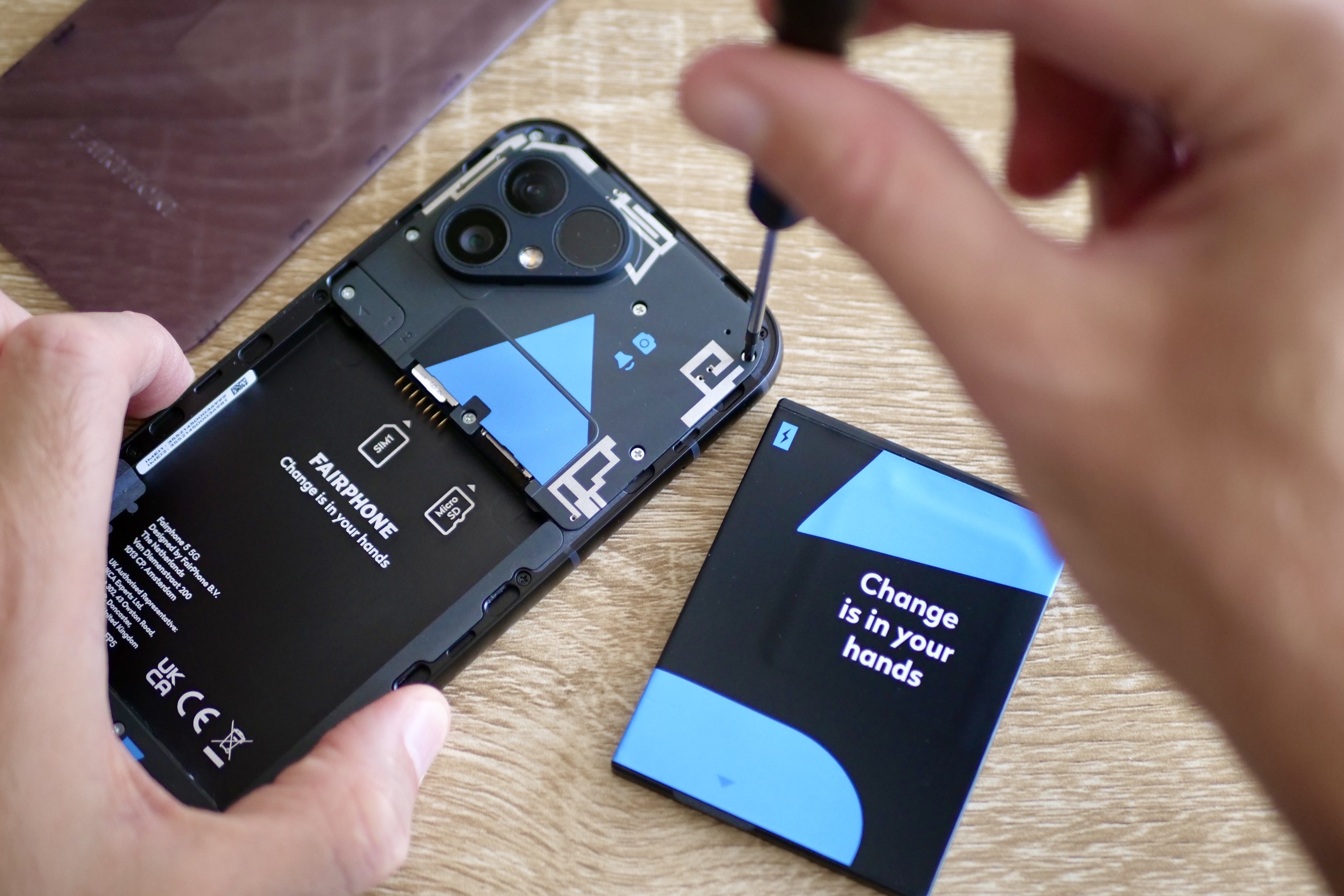 Fairphone 5 hands-on preview: all you need is a screwdriver - PhoneArena