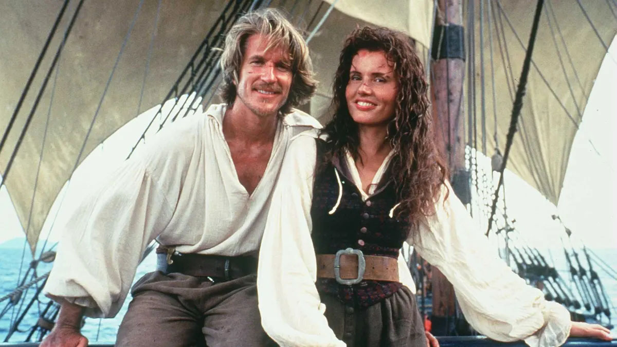 Matthew Modine e Geena Davis em Ilha da Garganta Cortada.