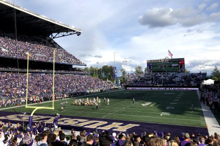 Oregon Ducks vs. Washington Huskies live stream: watch college football for free