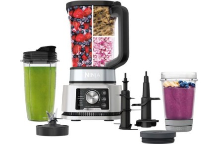 This Ninja Blender doubles as a Vitamix & NutriBullet, and it’s $20 off