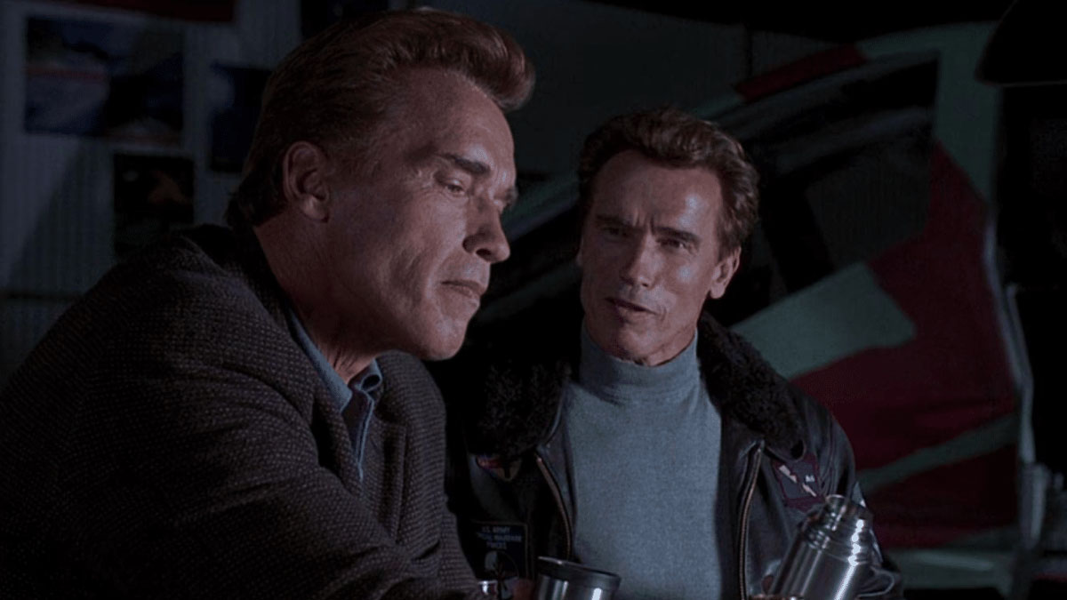 Arnold Schwarzenegger verdoppelt sich in „The 6th Day“.