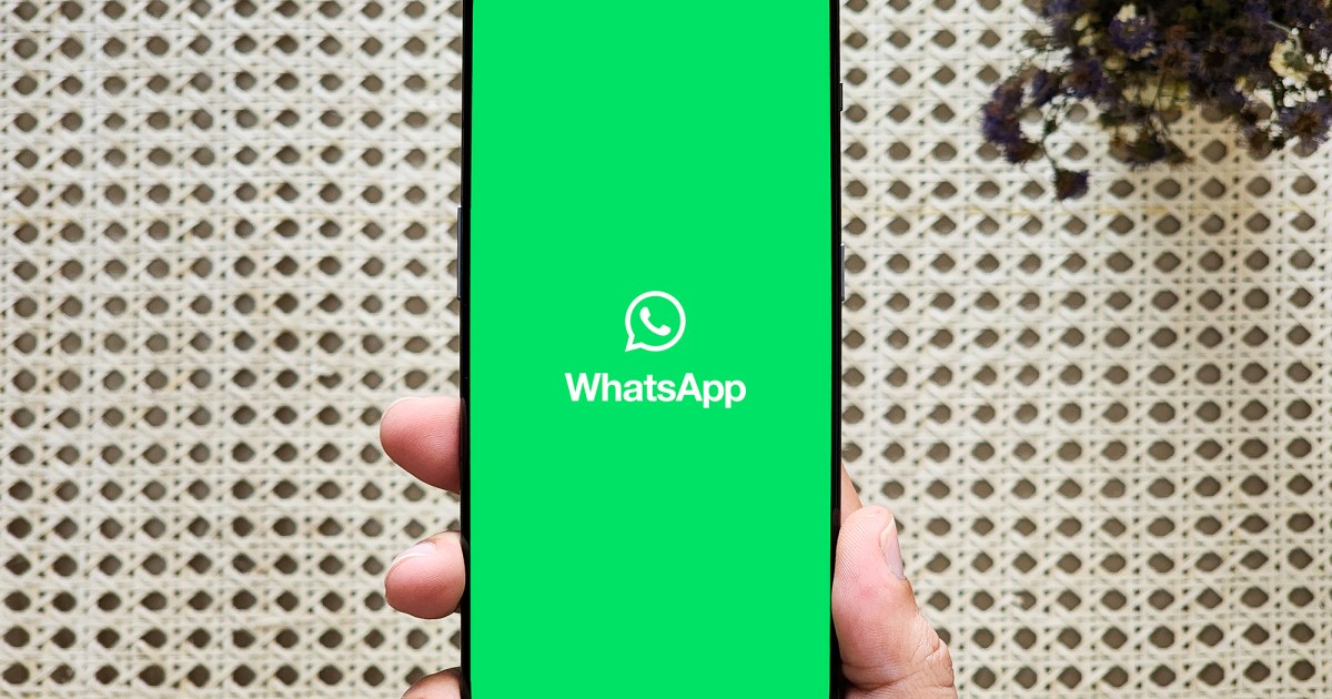 Are WhatsApp and Facebook down? Here’s what you need to know | Tech Reader