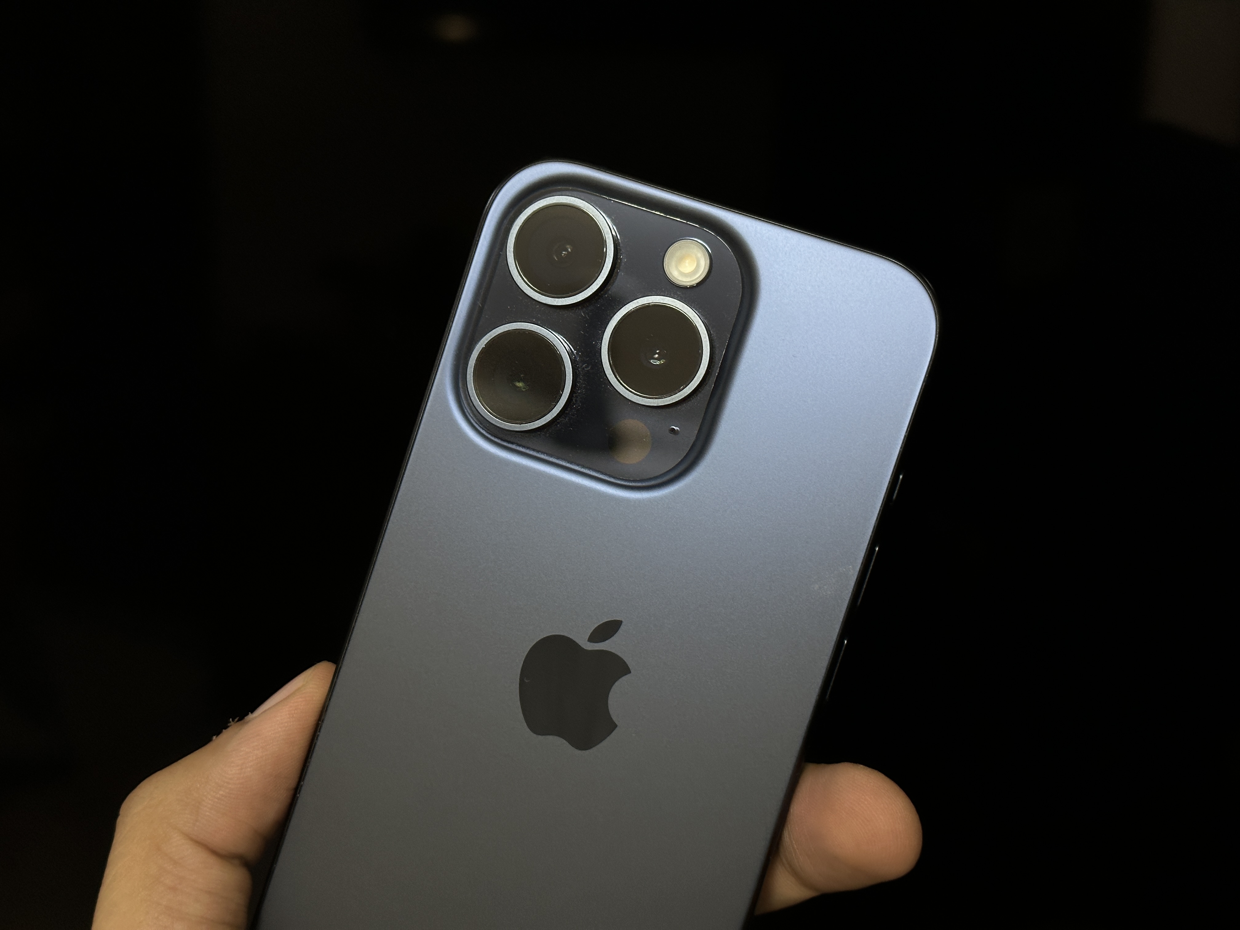 iPhone 12 Pro and iPhone 12 Pro Max Review: Low-light powerhouse
