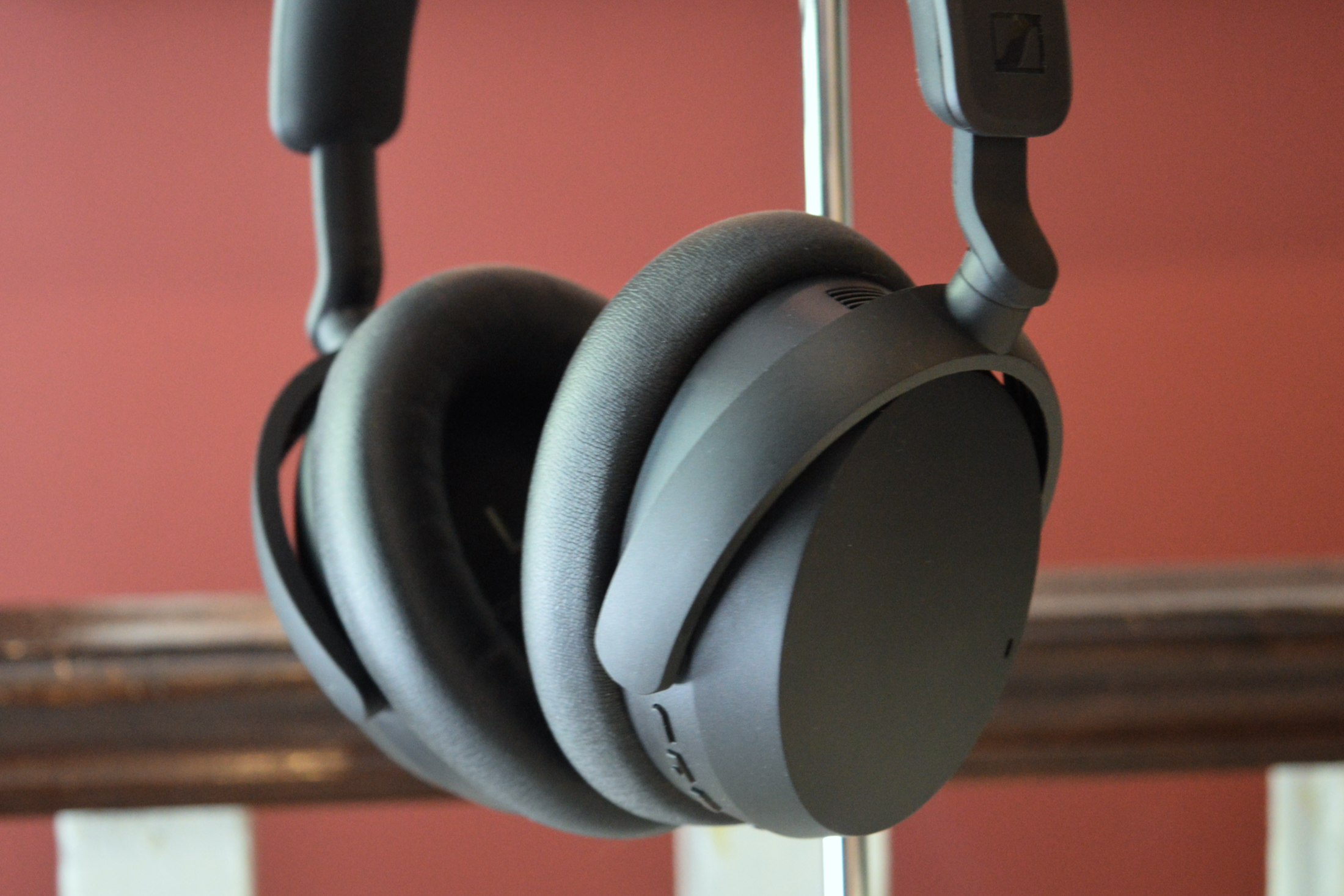 Sennheiser HD 450BT Headphones Review: Affordable Cans