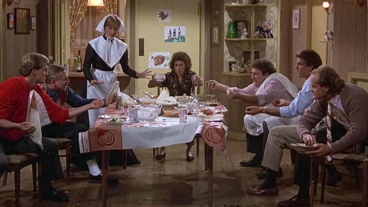 Die „Cheers“-Bande liefert sich an Thanksgiving eine Essensschlacht.