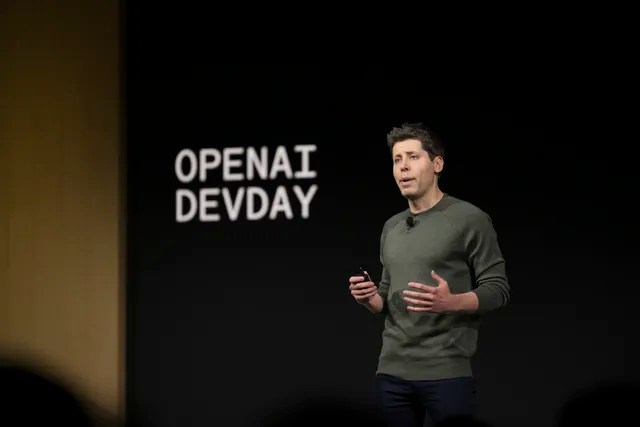 Sam Altman alla conferenza degli sviluppatori OpenAI.