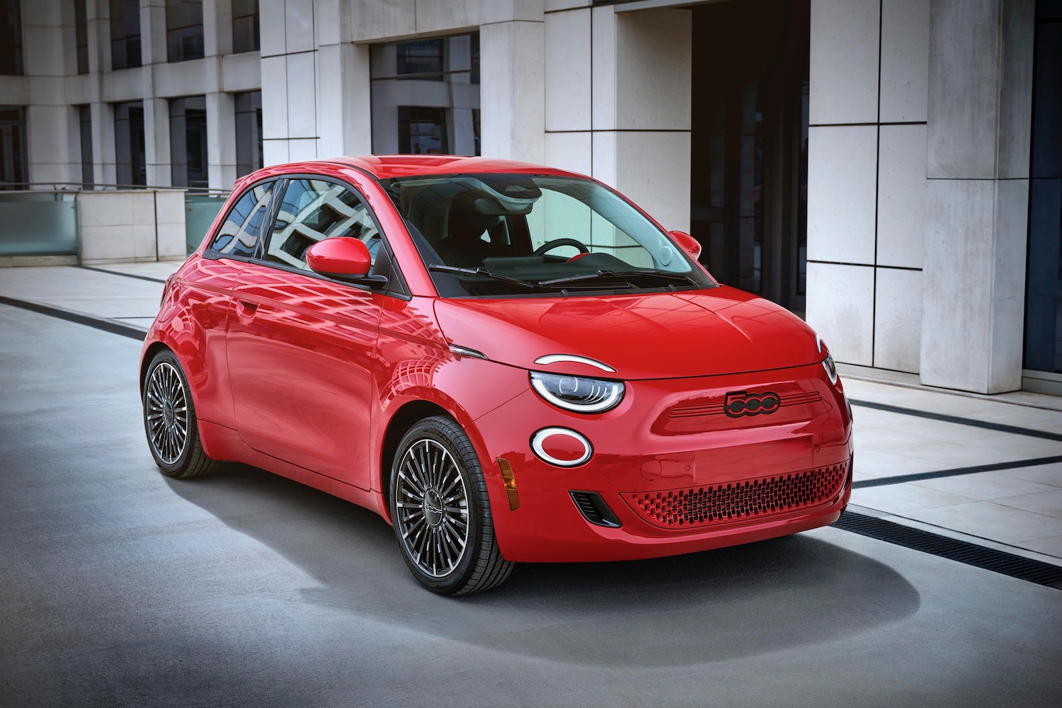 2024 Fiat 500e Is A Small, Affordable EV | Digital Trends