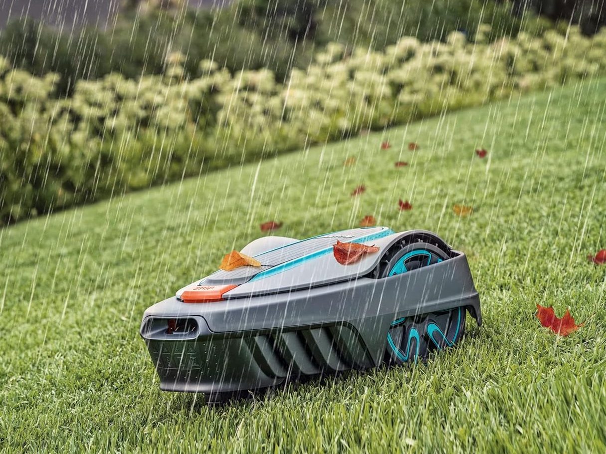 The Gardena Sileno City robot lawn mower mowing in the rain.