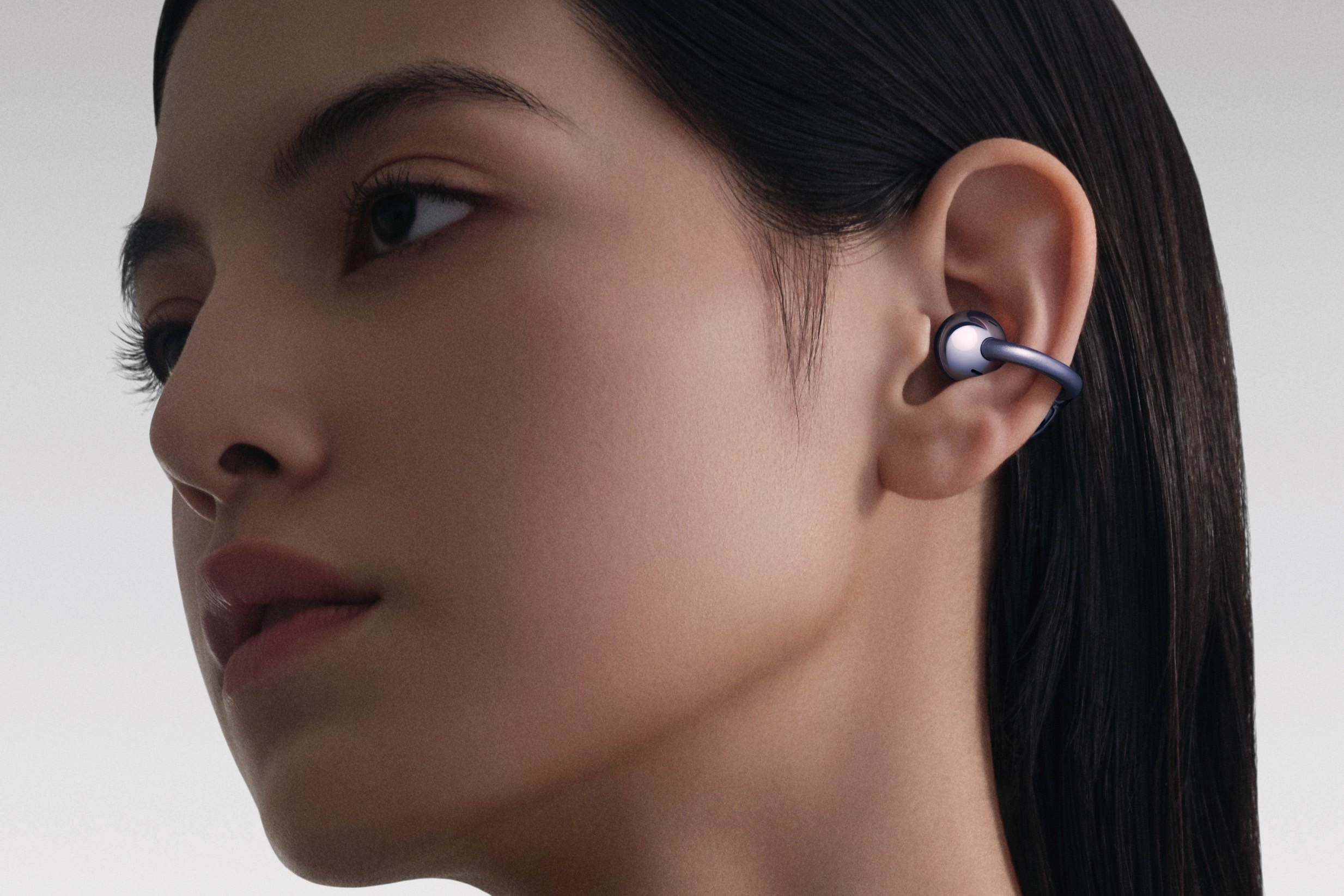 The Huawei FreeClip have an unusual, innovative open ear earbuds