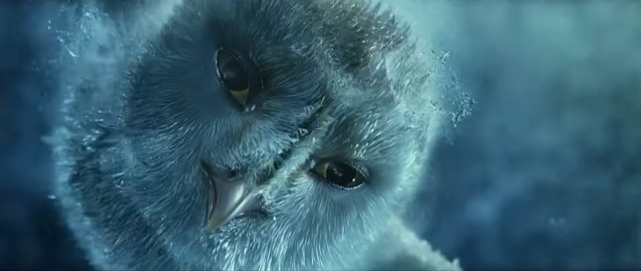 Uma coruja voando na chuva em "Legend of the Guardians: The Owls of Ga'Hoole".